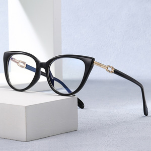 Nouvelles lunettes de soleil œil-de-chat pour femmes, monture noire TR90, protection UV400, verres PC anti-lumière bleue, style conduite en extérieur - Product Image 4