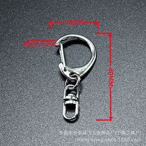 Llavero de aleación de zinc con mosquetón en forma de ocho, anilla grande en D, accesorio para llavero, primavera 2026, fabricado en Dongguan - Product Image 2
