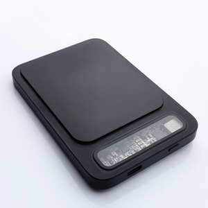 Batterie externe magnétique en alliage d'aluminium USB <span class=keywords><strong>pour</strong></span> AirTag, compatible avec la fonction Localiser de l'iPhone, personnalisable - Product Image 2