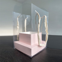Boîte cadeau transparente en plastique portable pour fleurs, boîte d'emballage haut de gamme avec poignée pour bouquets