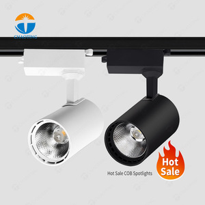 Offre Spéciale fabricant <span class=keywords><strong>de</strong></span> luminaires modernes <span class=keywords><strong>spots</strong></span> sur <span class=keywords><strong>rail</strong></span> encastrés en surface lampe à <span class=keywords><strong>LED</strong></span> projecteur Cob réglable noir blanc - Product Image 1