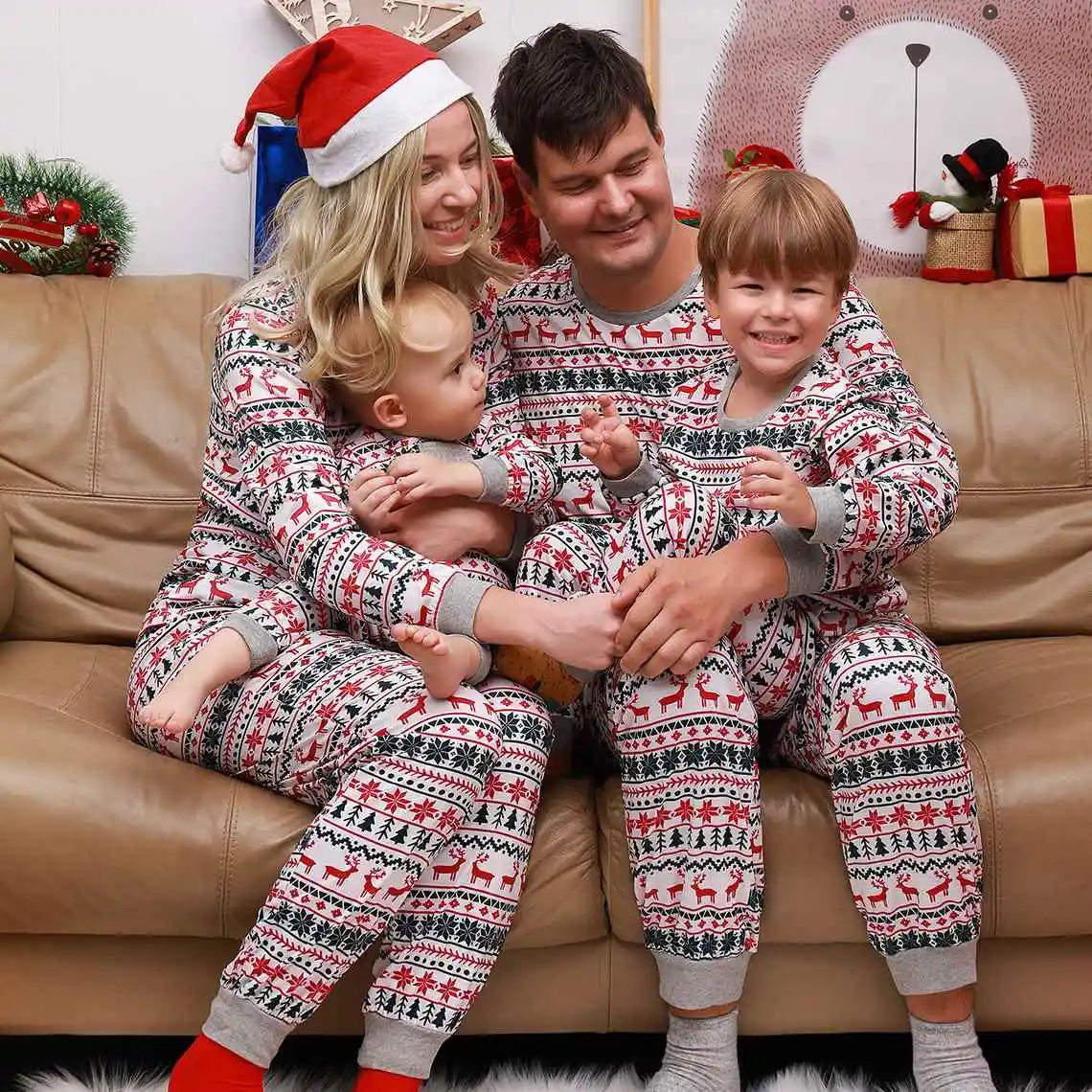 Vente en gros de pyjamas de Noël pour bébés et enfants, ensembles assortis de pyjamas de Noël pour femmes, papa, famille, pyjamas de Noël, tenues de maman et moi, vêtements de nuit, combinaisons pour bébés