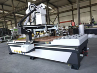 Machine de routeur CNC ATC 1325 avec 12 changeurs d'outils automatiques sous portique à grande vitesse