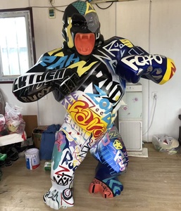Statue de gorille <span class=keywords><strong>King</strong></span> <span class=keywords><strong>Kong</strong></span> en fibre de verre avec cœur pour la décoration de la maison, du bureau, de l'hôtel, du club - Product Image 5