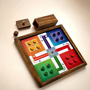 Jeu de société Ludo en bois pour 4 joueurs, jeu de stratégie familial classique avec des pions colorés, des dés et une boîte de rangement - Product Image 3