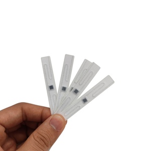 แท็ก RFID UHF860-960MHz ขนาด 70*10 มม. สำหรับการจัดการอุตสาหกรรมซักรีด ป้าย RFID สำหรับการเช่าเสื้อผ้า - Product Image 3