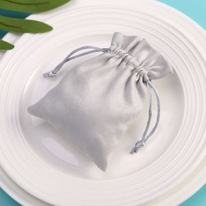 Lot de sacs en velours gris pour bijoux, pochettes en flanelle pour emballage de rouge à lèvres, petites pochettes à cordon - Product Image 5