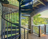 Solution d'escalier courbé sur mesure OEM ODM avec finition en bois dur de qualité supérieure pour maison duplex de luxe, escalier en colimaçon en bois