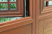 Luxe haut de gamme chinois Antique en bois battante fenêtre balançoire moderne pour Villa manoir chambres traditionnelles appartement extérieur