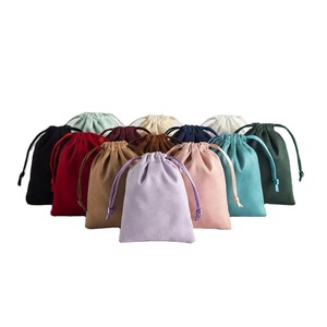 Pochette à bijoux en lin vierge imprimée avec logo personnalisé, recyclable, anti-poussière, avec cordon en velours - Product Image 1