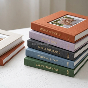 Album <span class=keywords><strong>photo</strong></span> Instax Mini personnalisé en lin rigide avec fenêtre frontale <span class=keywords><strong>d</strong></span>écoupée et dos doré, compatible avec les photos instantanées Fuji Instax Mini - Product Image 2