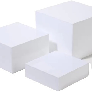 Набор подступенек ручной работы из белого кубика с акриловыми подставками - Product Image 2