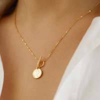 Collier Pendentif Pièce de Monnaie Reine en Argent Sterling S925 Plaqué Or 18K Haut de Gamme avec Fermoir OT, Luxe Léger, Vente en Gros Bijoux Collares