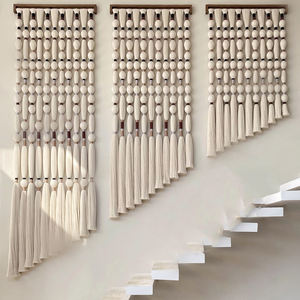 Arazzo Decorativo da Parete in Macramè Intrecciato Personalizzabile, Decorazione Artigianale Boho per Interni Moderni per Compleanno o Anniversario - Product Image 1