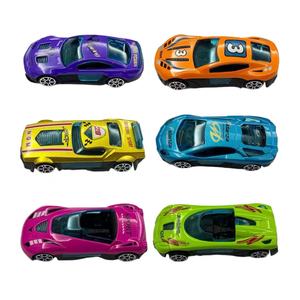 Coche deslizante 1:64 (6 colores al azar) - Product Image 1
