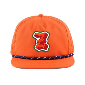 Gorra impermeable de 5 paneles perforada cortada con láser personalizada gorra SnapBack de golf de rendimiento plano con cuerda - Product Image 2