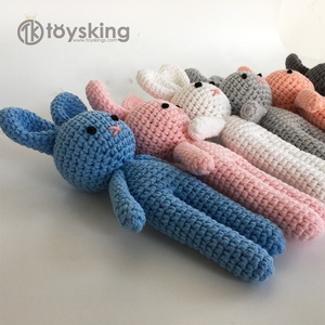 Conejito de Ganchillo Hecho a Mano con Patas Largas - Adorable Peluche de Conejo con Patas <span class=keywords><strong>Extra</strong></span> Largas, Juguete Sensorial y Calmante para Bebés - Product Image 5
