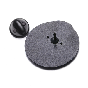 Máscara de Horror de Cerebro Rojo de Película de Ciencia Ficción Martiana de Dibujos Animados de Halloween Europea y Americana, Insignia y Emblema Metálicos Pintados - Product Image 6