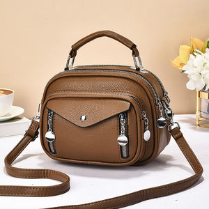 Sac messager pour femme en PU de haute qualité. Avec une fermeture éclair. Conçu par un designer renommé.9331 - Product Image 6