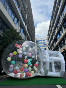 Dôme à bulles <span class=keywords><strong>gonflable</strong></span> transparent géant en PVC pour l'extérieur avec taille personnalisée - Product Image 2