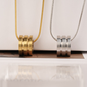 Cadena de Hueso de Serpiente de Acero de Titanio Inoxidable, Delgada y Versátil, para Suéter de Mujer, Nueva Cadena de Hombre Chen Song, Moderna, Sencilla y Ligera - Product Image 2