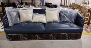 Divano con Motivo Decorativo in Impiallacciatura di Legno Scuro - Arredamento di Lusso per la Casa - Product Image 6