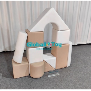 LUXE - Área de Juegos Suave Blanca y Beige con Piscina de Pelotas Grande de 8 pies x 8 pies y Tobogán - Product Image 6
