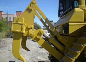 เครื่องจักรก่อสร้างมือสองรถแท็บ D7R D6R D7R ดินตีนตะขาบ D8R แมวมือสอง - Product Image 6