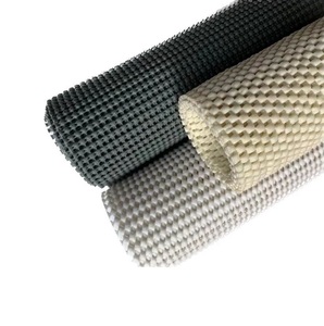 Cuscinetto antiscivolo in rete di plastica PVC rivestito in pvc OEM di fabbrica per tappeti tappetino antiscivolo per tappeti spessi - Product Image 1