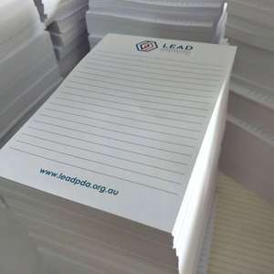 สมุดโน้ตสำนักงานสีขาวเรียบ ขนาดสั่งทำได้ A6 A5 A4 พิมพ์โลโก้ได้ กระดาษโน้ตสำหรับธุรกิจ - Product Image 3