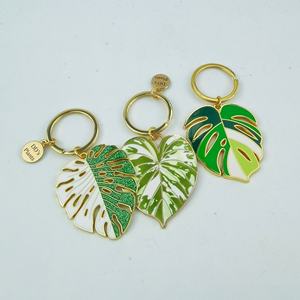 Vente en gros de porte-clés en métal personnalisés de haute qualité, ornements en forme de feuille, breloques, pendentifs pour porte-clés - Product Image 5