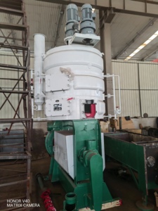 Máquina prensadora de aceite de soja exprimidora de aceite de cocina vegetal de cacahuete ZX18A - Product Image 2