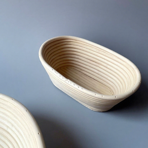 Cesta de fermentación ovalada de ratán hecha a mano, ecológica, apta para lavavajillas, para pan artesanal de masa madre, con forro de algodón extraíble, al por mayor - Product Image 1