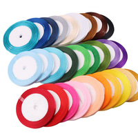Ruban en satin multicolore personnalisé de haute qualité de 9 mm avec noyau en mousse pour la décoration de table de mariage, les décorations de gâteaux et les nœuds cadeaux faits à la main