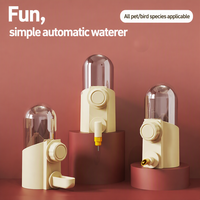 Fontaine à eau créative en gros de 250 ml pour oiseaux, distributeur d'eau automatique en PVC activé par les oiseaux pour perroquets