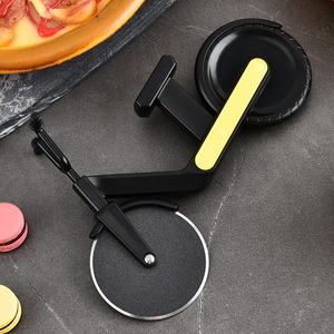 Piccola pecora creativa in acciaio inox Pizza Cutter rullo usa e getta strumento di cottura del Tram - Product Image 3