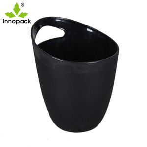 Hielera para Vino de Grado Alimenticio de 3.5 Litros en Venta, Hielera de Plástico Negra de 3.5L Duradera y Ecológica para <span class=keywords><strong>Cerveza</strong></span> - Product Image 1