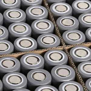 32650 <strong>3</strong>,2 v 6AH 5,5 Ah 5AH flat top LiFePO4 cell with screw for EV/ups/storage energy - Product Image 3