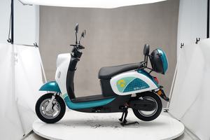 <span class=keywords><strong>2022</strong></span> meilleure qualité Scooter électrique avec phare LED et écran LCD 60v Streetbike moteur cyclomoteur 85km <span class=keywords><strong>moto</strong></span> électrique - Product Image 3