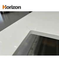 Pierre de quartz Calacatta Grey en provenance directe d'usine, grande dalle, aspect marbre luxueux, plan de travail pour cuisine et salle de bain
