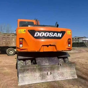 À vendre : Excavatrice sur pneus d'occasion de haute qualité Doosan DX150W-9C à prix réduit - Product Image 2