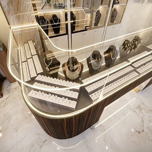 Agencement de magasin de bijoux et montres de luxe : personnalisation complète de la pièce, vitrine en verre, présentoir à bijoux, décoration de magasin - Product Image 3