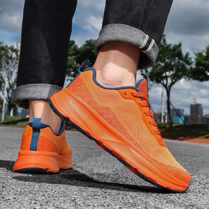 รองเท้าวิ่งตาข่ายระบายอากาศสีส้มน้ำเงินสำหรับทุกเพศทุกวัย ใช้ได้ทุกฤดู พื้นรองเท้ากันลื่นแบบหนานุ่ม เหมาะสำหรับออกกำลังกายและกิจกรรมกลางแจ้ง - Product Image 3
