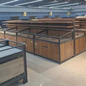 Kiosque de présentation de bijoux en bois blanc sur mesure, design élégant et moderne, pour centre commercial, boutique de montres - Product Image 4