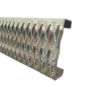 Láminas Antideslizantes para Pasarelas / Revestimiento Metálico Antideslizante para Escalones - Product Image 5