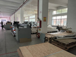 เครื่องพิมพ์ไฮบริด Lanqi 5 เมตร แบบม้วนต่อม้วน พิมพ์บนผ้าใบ แบนเนอร์ ฟлекс คุณภาพสูง ความเร็วสูง พร้อมระบบเติมหมึกอัตโนมัติ - Product Image 6