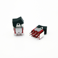 Interruptor Basculante U211J11Z3QE22 DPDT Inteligente para Automoción IP40 7000 Montaje en Panel de Encaje Rápido Material PA66 Máx. 250 Vca 1,5 mm