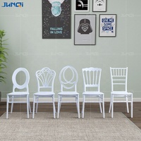 Chaises de mariage en résine PP pour événements Stockage de chaises en plastique de couleur blanche bon marché