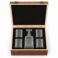 Ensemble de carafe à whisky carrée en verre avec 4 verres à whisky, en stock à l'étranger, dans une boîte en bois brûlé, pour distilleries et clubs privés