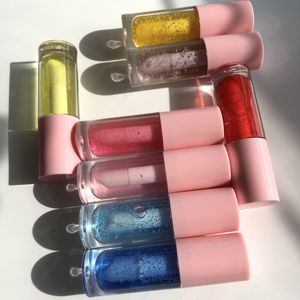 ลิปออยล์ใส กลิตเตอร์วิ้งค์ บรรจุภัณฑ์หลอดผลไม้สีรุ้ง ขายส่ง รับทำโลโก้ เนื้อเนียน ฉ่ำวาว สำหรับคนรักกลิตเตอร์ - Product Image 3